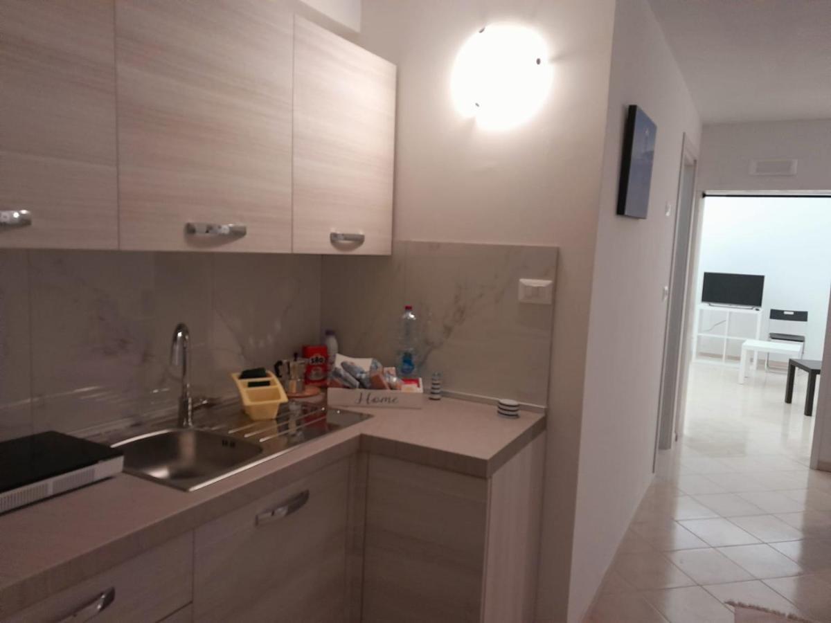 Di Fronzo Guest House A Triggiano Εξωτερικό φωτογραφία