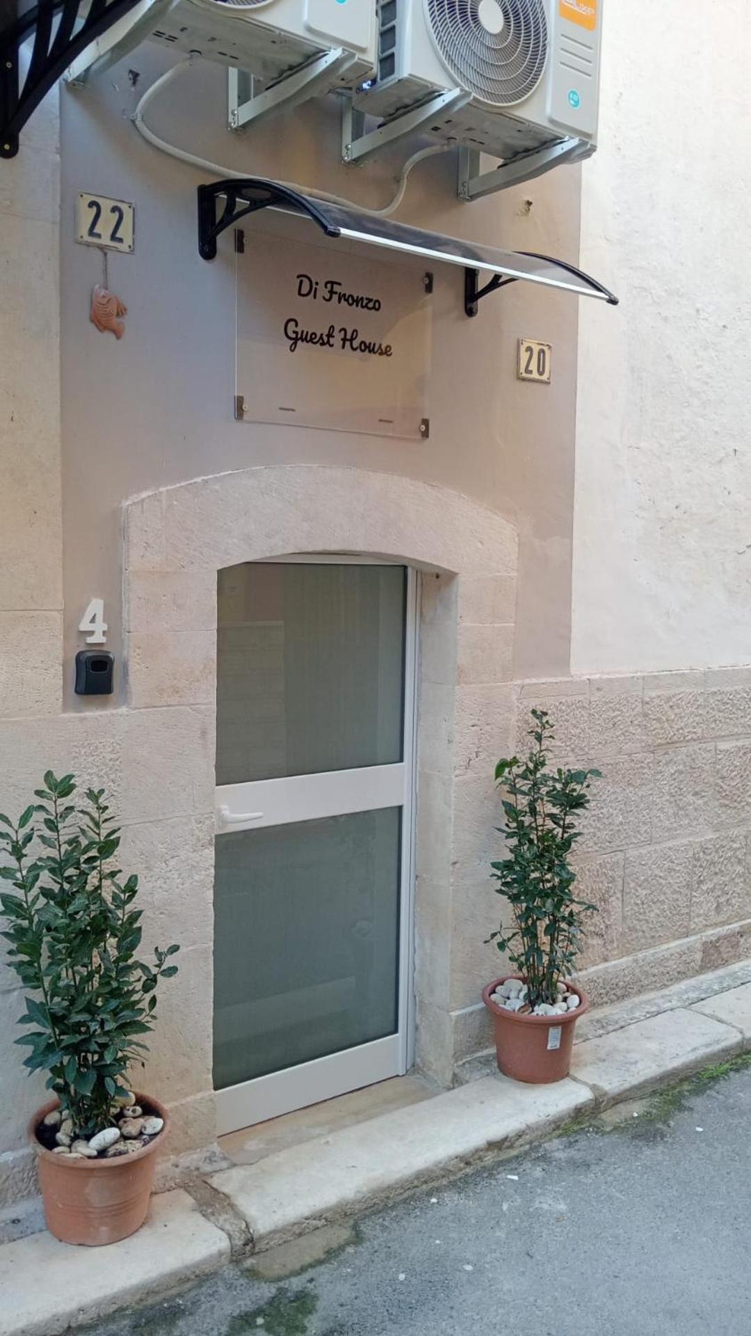 Di Fronzo Guest House A Triggiano Εξωτερικό φωτογραφία